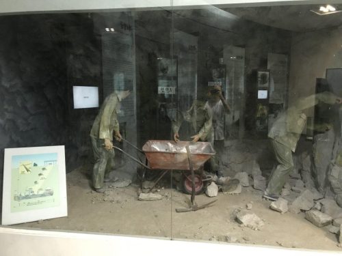 7bf213ea-bfac-4a2a-8240-7229a68b3bcc