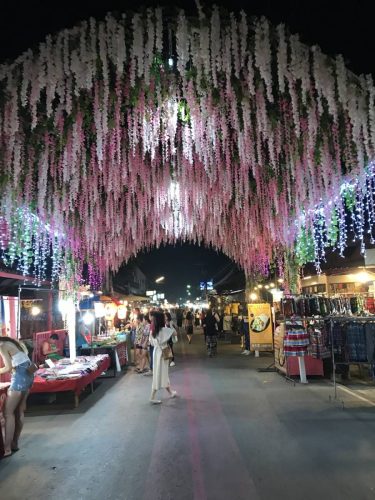 e39bf4aa-c8c8-4a36-80fa-ea025a107270