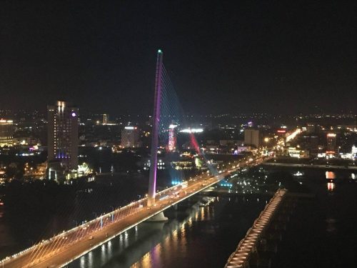 5b743425-c3a4-4dc5-bcf2-de12a04dc2e4