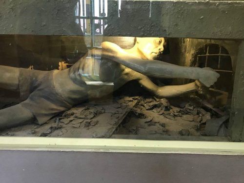 c4073192-f4da-428f-9b2f-e6ed46c9d894