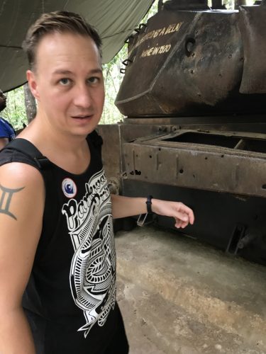 6a3ade7b-18eb-4570-bb47-476a93595934