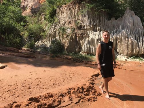 7dc72af0-81c1-46d5-bc92-891760d7e58f