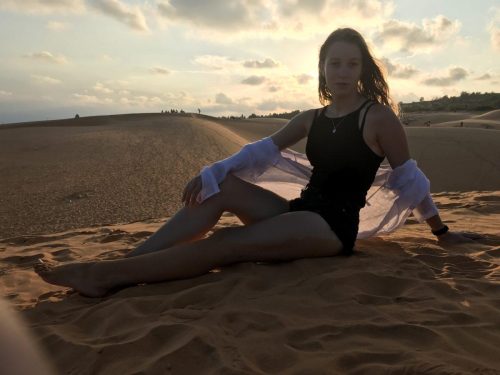 b4b81823-059f-4d29-ae04-6c438e301647