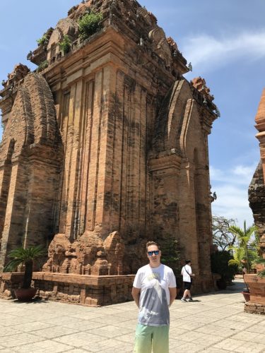 7036d5ce-2c02-440c-8f1c-fdbb056e2175